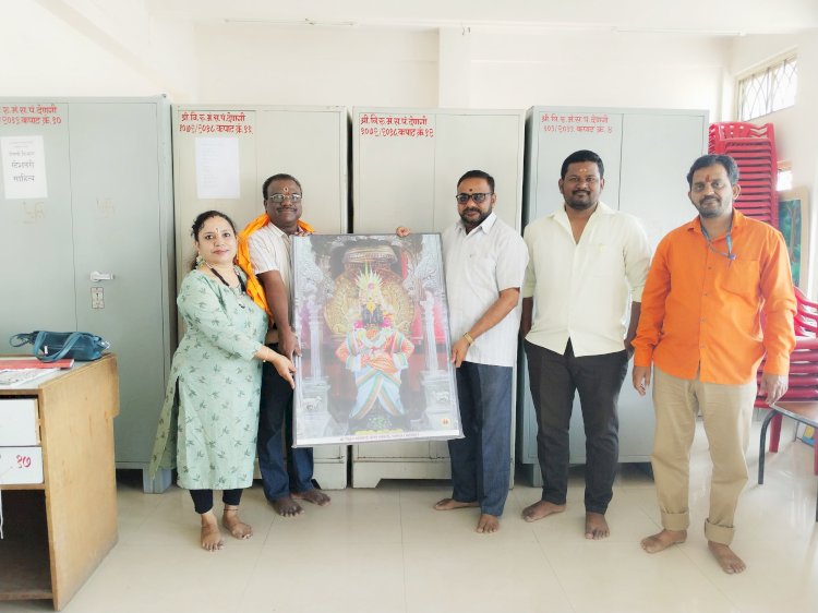 मंदिर समितीस नागपूर येथील भाविकाकडून 1 लक्ष रूपयाची देणगी