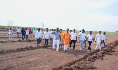 चेअरमन अभिजीत पाटील यांच्या वाढदिवसाचे निमित्ताने शनिवारी होणार राडाच!