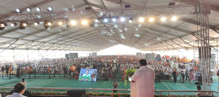 दुष्काळी तालुका हा कलंक पुसण्यासाठी पुन्हा एकदा अवताडे यांना आशीर्वाद द्या- देवेंद्र फडणवीस