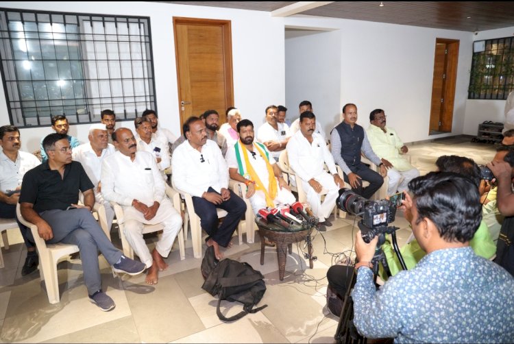 शिवाजी सावंत यांच्या भूमिकेशी आम्ही सहमत नाही,अभिजीत पाटील यांना आमचा सक्रिय पाठिंबा आहे; अनिल सावंत आणि परिवार 