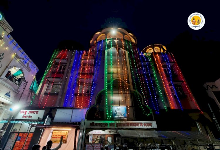 आषाढी यात्रा : l श्री विठ्ठल-रुक्मिणी मंदिराला आकर्षक विद्युत रोषणाई;