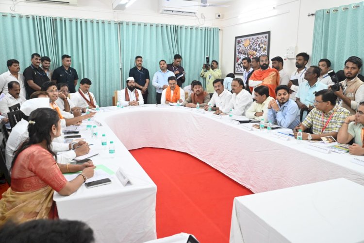 'आरोग्यदायी, सुरक्षित आणि निर्मळ वारी' होण्यासाठी सर्व यंत्रणांनी सक्रिय सहभागी व्हावे  -उपमुख्यमंत्री एकनाथ शिंदे