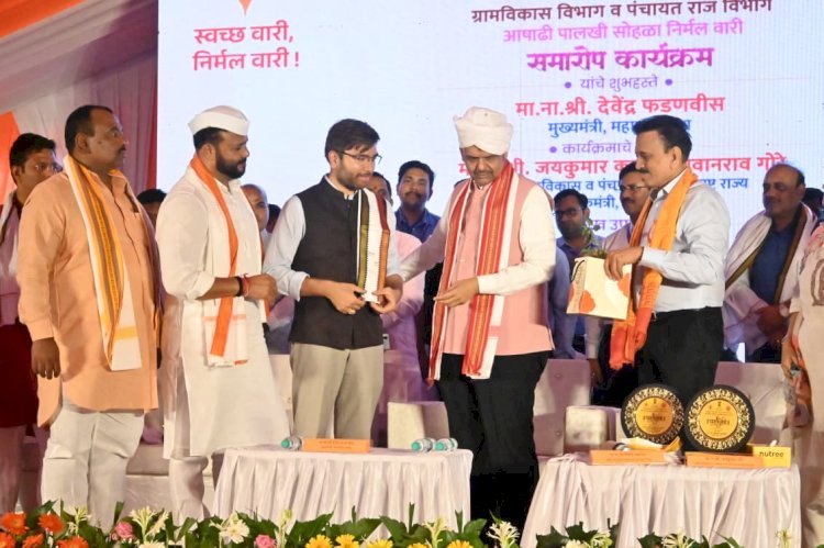 वारकऱ्यांच्या चरणसेवेच्या माध्यमातून भारताच्या युवा शक्तीचे दर्शन- मुख्यमंत्री देवेंद्र फडणवीस*